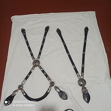 Спорт үчүн башка товарлар: Элегантное конное седло с богато украшенными элементами. Седло — 4