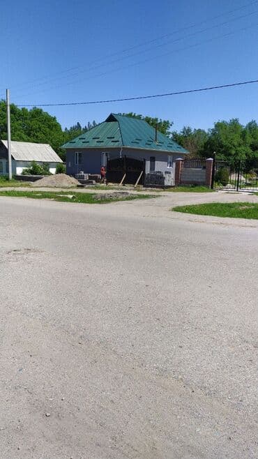 Үйдү ижарага алам: Үй, 1 кв. м, 4 бөлмө — 1