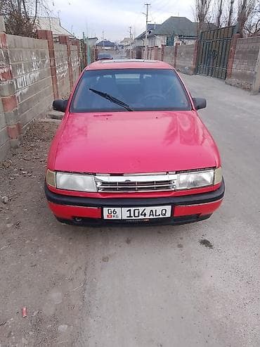 Opel Vectra: 1991 г., Бензин, Седан