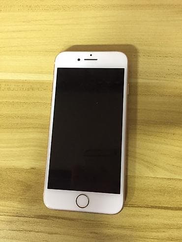 айфон 7 с: IPhone 8, цвет Gold (розовое золото) - Экран 4.7" Retina HD — 2