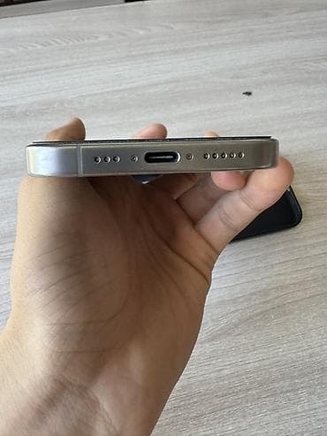 iphone cs: IPhone 15 Pro, Natural Titanium, 90 % — 5