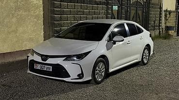 Продажа авто: Toyota Corolla: 2022 г., 1.8 л, Вариатор, Гибрид, Седан — 2