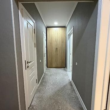 110 кварталл: 3 комнаты, 100 м², 107 серия, 8 этаж — 4