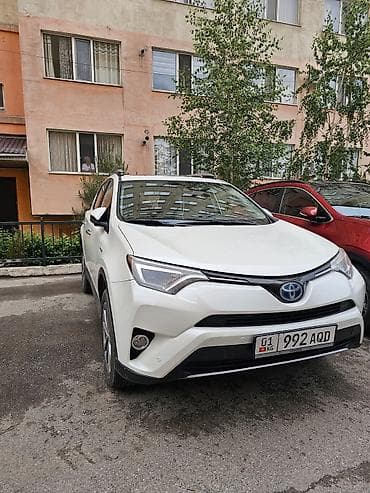 Toyota RAV4: 2018 г., 2.5 л, Автомат, Гибрид, Кроссовер