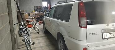 Nissan X-Trail: 2004 г., 2 л, Автомат, Газ, Кроссовер