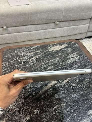 macbook air 13 2019: Apple MacBook Air M4
16/256
Цикл заряда:4 — 4