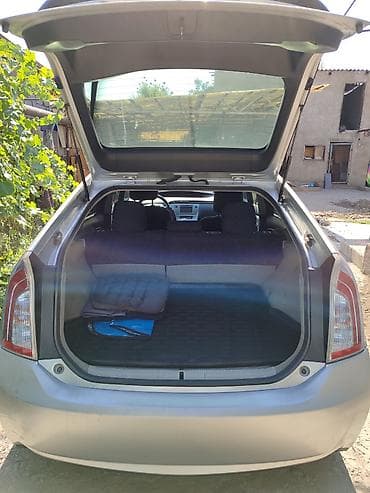 Toyota Prius: 2015 г., 1.8 л, Автомат, Гибрид, Седан — 4