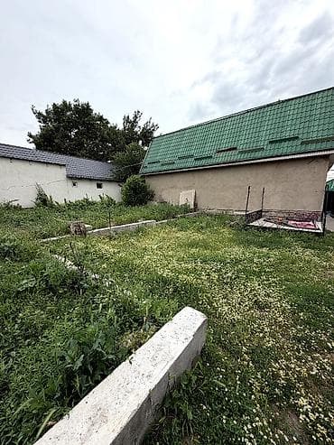 кызыл ата: 🏡 Продается просторный мансардный дом в Сокулуке! 📍 Участок — 11 — 7