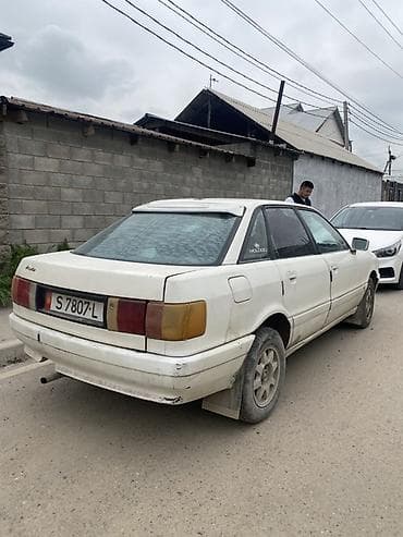 Audi: Audi 80: 1987 г., Седан — 5