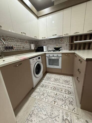 суточный квартира 2: 2 комнаты — 8