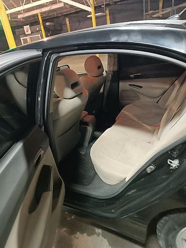 Honda Civic: 2008 г., Вариатор, Бензин, Седан — 4