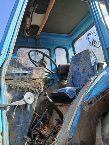 Тракторы Lovol: Модель 80, Б/у, 2010 г., Трактор с другими агрегатами — 4