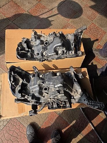 Транспорт: Комплект передних фар Toyota 2016 г., Б/у, Аналог, Китай — 2