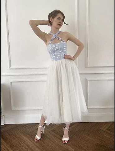 Вечернее платье, Пышное, Длинная модель, Фатин, Без рукавов, Корсет, M