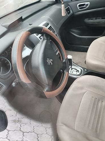 lada 2112: Peugeot 307: 2003 г., 1.6 л, Автомат, Хэтчбэк — 1