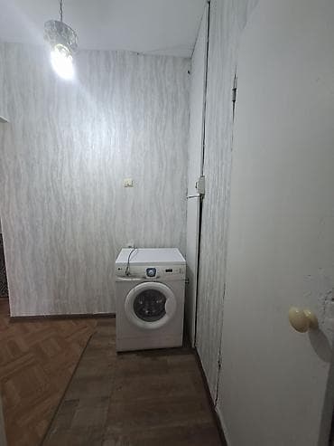 Батирлер: 3 бөлмө, Жал мкр (а.и. Жогорку, Ортоңку, Төмөнкү) Менчик ээси, Жаныбарлар менен болот, 6 айдан баштап, Толугу менен эмереги бар — 10