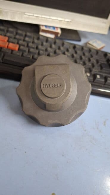рашительный бачок: Топливный бак Hyundai 2010 г., Новый, Оригинал, Япония — 1