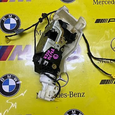 Замок двери Mercedes-Benz Оригинал, Япония
