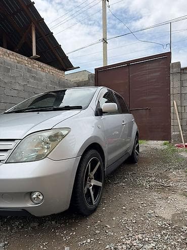 Toyota: Toyota Ist: 2003 г., 1.5 л, Автомат, Бензин, Хэтчбэк — 10