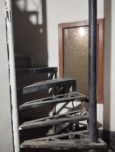 hostel osh: Срочно нужна девушка для подселение находится недалеко от центральной — 1