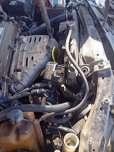 Toyota Avensis универсал (первое поколение),чорный цвет. состояние — 7