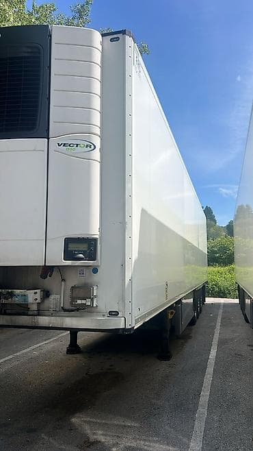 Рефрижераторный полуприцеп Schmitz Cargobull с установкой Carrier