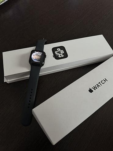 Смарт-часы: Смарт‑часы Apple Watch se 44mm (корпус прямоугольной формы с сенсорным — 1