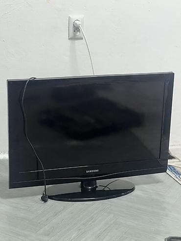 ТВ и видео: Телевизор Samsung с плоским экраном, диагональ примерно 32–37 дюймов — 1