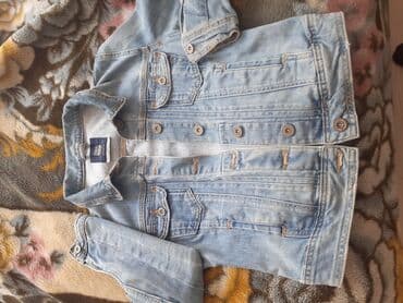 джинсы голубые: Куртки джинсовые в идеальном состоянии, на 42-44 (bershka mango) — 1