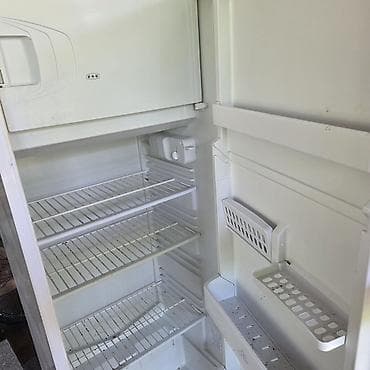 mini refrigerator: Холодильник Indesit, Однокамерный — 1
