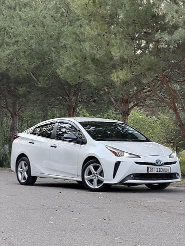 e2 byd: Toyota Prius: 2019 г., 1.8 л, Автомат, Гибрид, Хэтчбэк — 1
