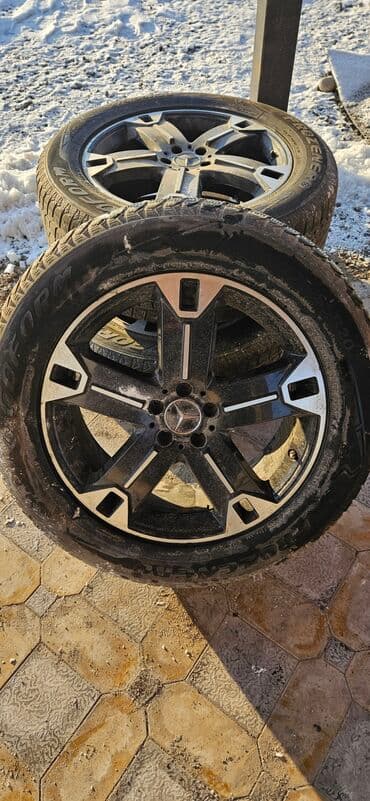 Колеса в сборе 275 / 55 / R 20, Зима, Б/у, Комплект, Внедорожные (АТ/МТ), Литые, отверстий - 5