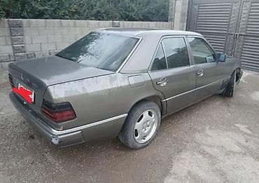 bew e34: Mercedes-Benz W124: 1991 г., Седан — 3