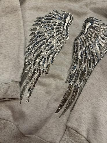 новые: Женский костюм (светло серый) с пайетками Комплектация: - худи с — 3