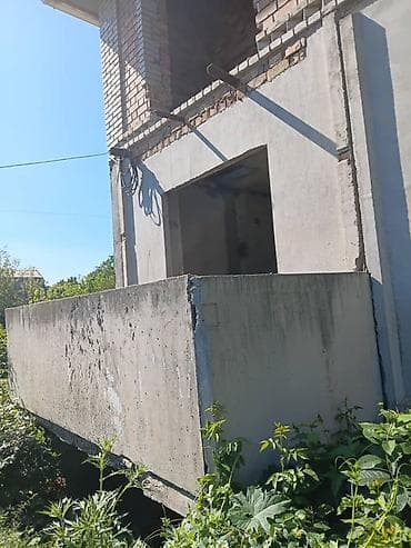 Дома: Двухэтажный кирпичный дом с подвалом из 3 комнат без внутренних работ — 2