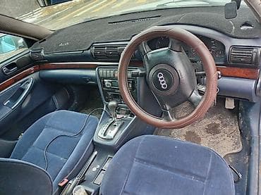 q 7: Audi A4: 1998 г., 2.4 л, Автомат, Бензин, Седан — 5