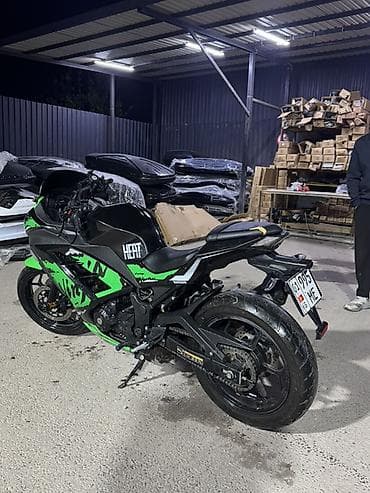 ninja h2: Спортбайк Kawasaki, 400 куб. см, Бензин — 3