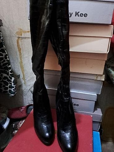 Жеке буюмдар: 1). Вечерняя обувь. На выпускной. 39размер, Merry Kea. За — 8