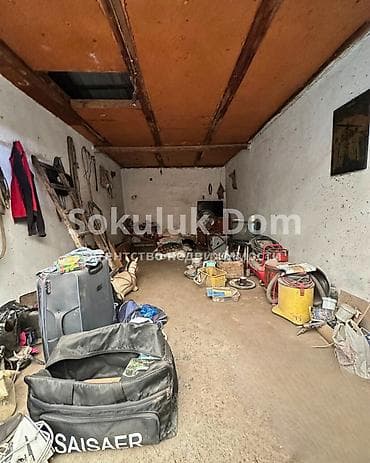 act building: 🏠Продается дом в с. Сокулук 🟡Комнаты: 4 🟡Участок: 9,18 соток (по факту — 5