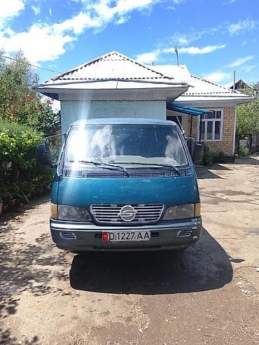 Ssangyong Istana: 1996 г., 2.9 л, Механика, Дизель, Бус — 1