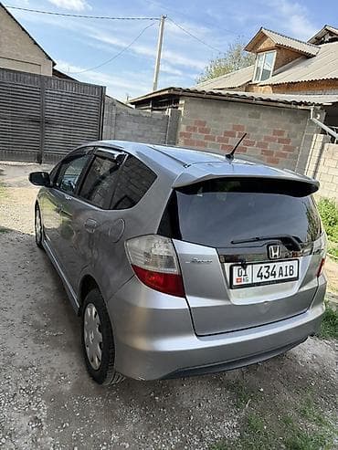 Honda Jazz: 2009 г., 1.4 л, Робот, Бензин, Хэтчбэк