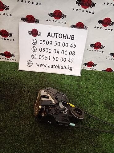 Замок двери задний левый для Toyota Camry ACV30 (двигатель 2AZ‑FE, 2.4 — 1