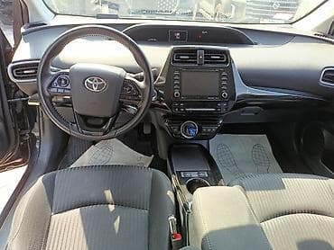 Унаа сатуу: Toyota Prius: 2020 г., Гибрид, Хетчбек — 3
