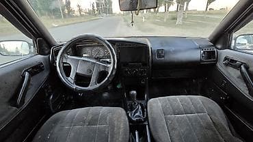 Volkswagen Passat Variant: 1990 г., 2 л, Кол менен иштөөчү, Бензин, Универсал — 7