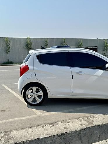 mini car: Chevrolet Spark: 2020 г., 1 л, Вариатор, Бензин, Хэтчбэк — 5