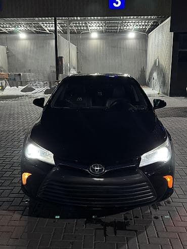 Toyota Camry: 2017 г., 2.5 л, Вариатор, Гибрид, Седан