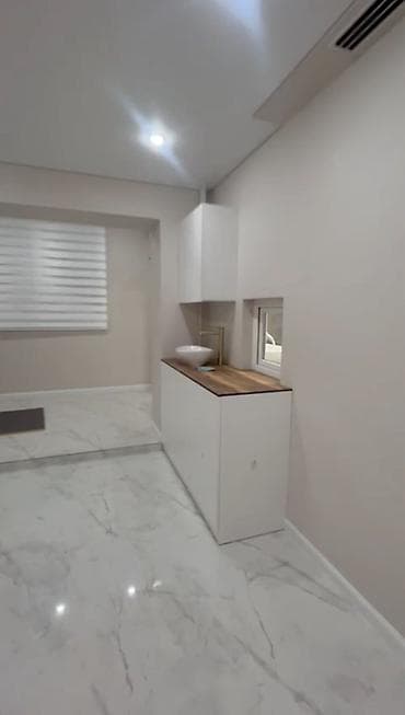 ошском рынке: Аренда/предоставление коммерческого помещения с витринными окнами в — 10