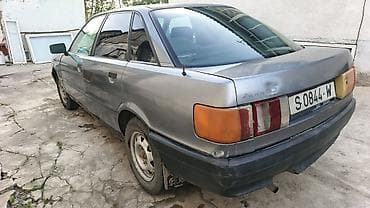 low ll: Audi 80: 1990 г., 1.8 л, Механика, Бензин, Седан — 2