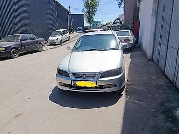 camry 2010: Honda Accord: 1999 г., 0.2 л, Автомат, Бензин, Седан — 3