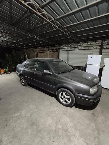 gps treker: Volkswagen Vento: 1996 г., 1.8 л, Механика, Бензин, Седан — 2